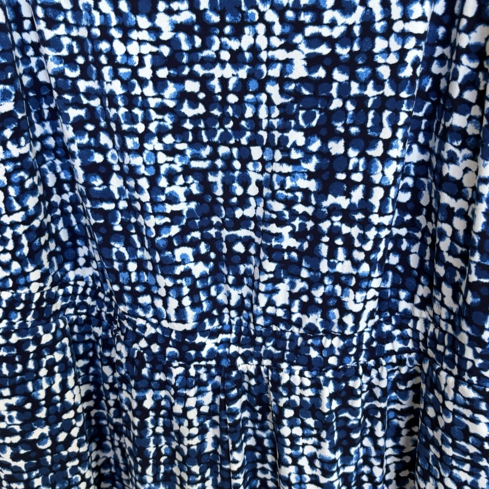 NWT Lane Bryant Blue White Abstract Print Sleeveless Stretch Romper 22/24 - Picture 4 of 10
